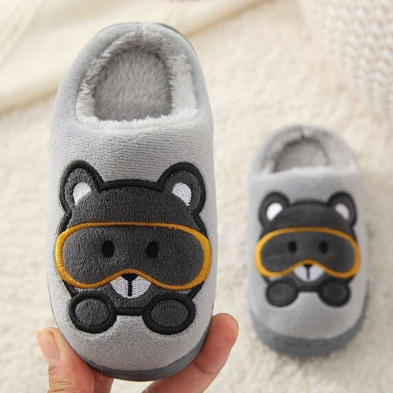 Chaussons douillets Doudounea pour enfant avec motif hamster gris à lunettes jaunes, design mignon et confortable en peluche douce grise