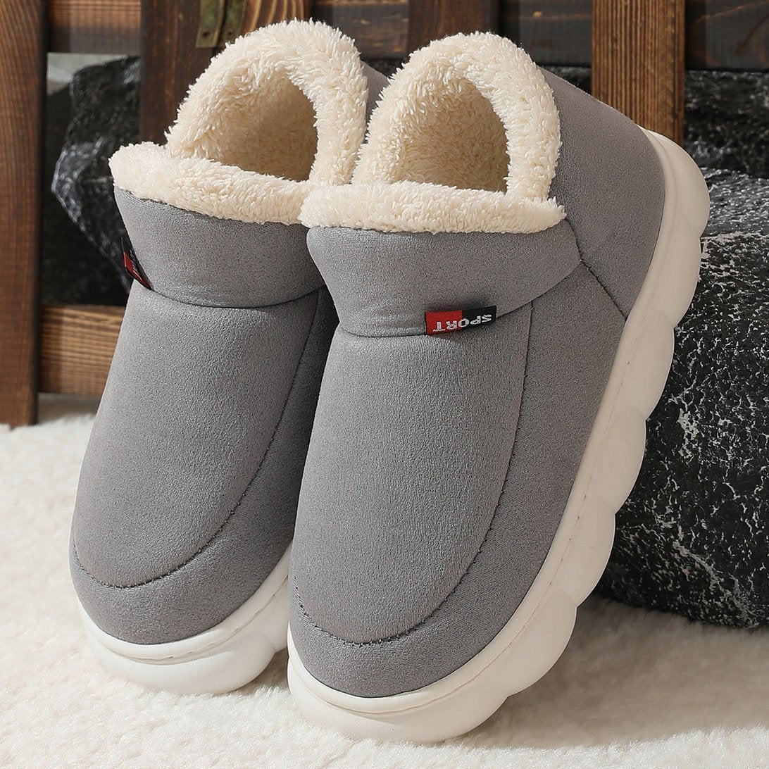 Chaussons d'hiver Doudounea gris avec doublure peluche blanche, semelle plateforme confortable, parfaits pour un intérieur douillet et chaleureux