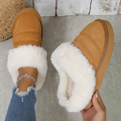 Chaussons doublés fourrure blanche et suédine camel de Doudounea, pantoufles d'intérieur confortables avec bordure moelleuse pour l'hiver