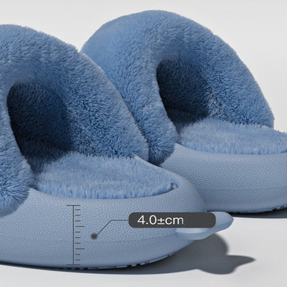 Chaussons d'hiver Doudounea en peluche bleu clair avec semelle antidérapante de 4cm d'épaisseur, confort optimal pour la maison